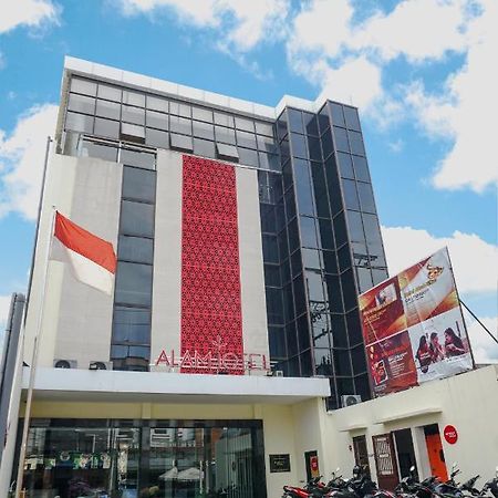Alam Hotel by Cordela Medan Exterior foto