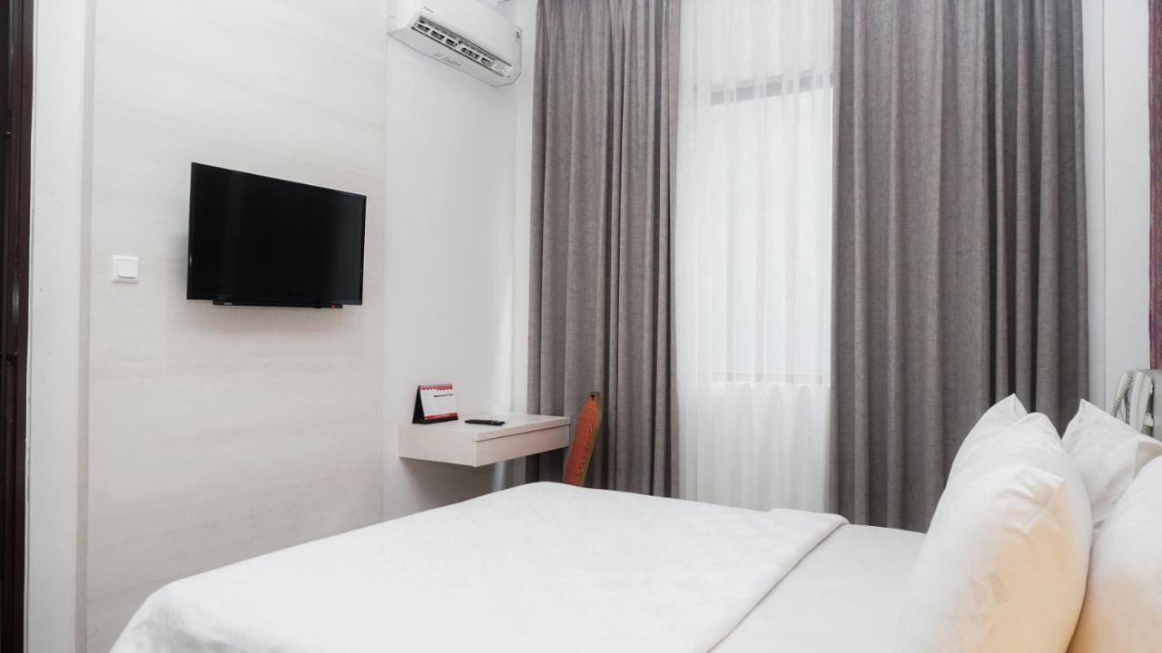 Alam Hotel by Cordela Medan Exterior foto