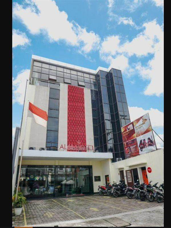 Alam Hotel by Cordela Medan Exterior foto